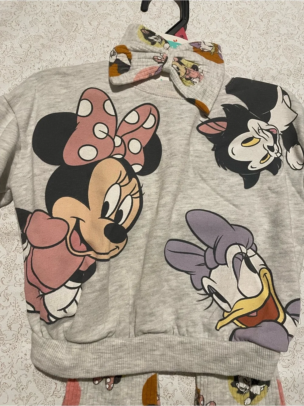 Disney Light Gray Minnie & Daisy 3 Piece Set Sweatshirt Pant Bow Fall Casual NEW